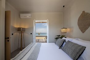 Seesoo Paros Beachfront Resort