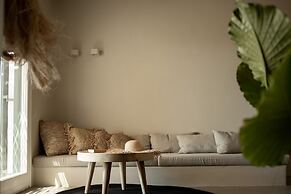 Seesoo Paros Beachfront Resort