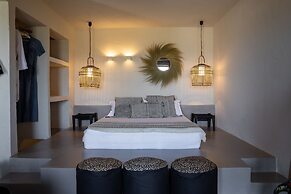 Seesoo Paros Beachfront Resort