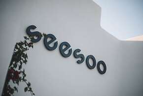 Seesoo Paros Beachfront Resort