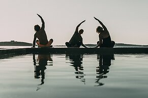 Seesoo Paros Beachfront Resort