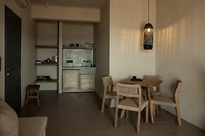 Seesoo Paros Beachfront Resort