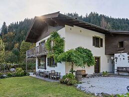 Chalet in ski Area in Leogang