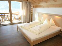 Luxurious Chalet in Wald im Pinzgau With Sauna