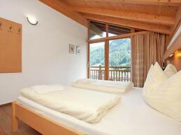 Luxurious Chalet in Wald im Pinzgau With Sauna