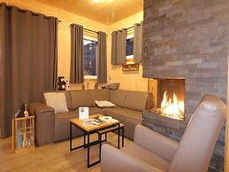 Modern Chalet in Sankt Georgen ob Murau with Hot Tub