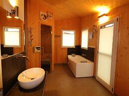 Modern Chalet in Sankt Georgen ob Murau with Hot Tub