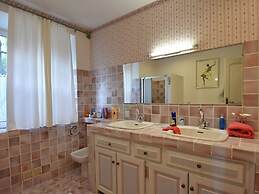 Villa in Fayence With Provencal Charm