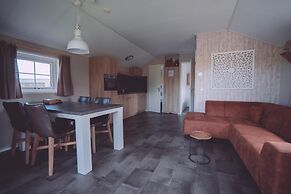 Chalets With a Bathroom, Near a Pond