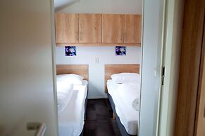 Pondside Stay w/ Kitchen