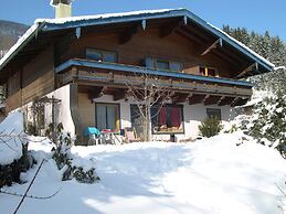 Scenic Apartment in Neukirchen am Großvenediger near Ski Area