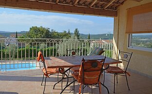 Tranquil Villa With Pool View