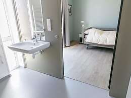 Modern Holiday Home 700 m From the Beach