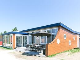 Modern Holiday Home 700 m From the Beach