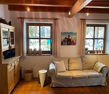Spacious Villa near Lake in Goldegg