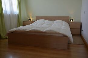 House in Piquecos With Private Pool & Garden