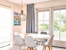 Holiday Home in Wissenkerke With Garden