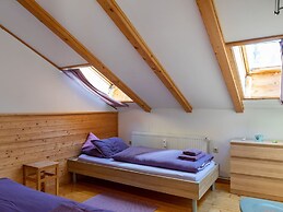 Apartment in Sankt Stefan Near Lake Pressegger