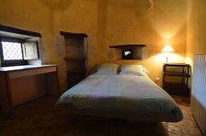 Holiday Home in Thurageau With Private Pool