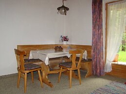 Cozy Apartment in Obsteig near Ski Area