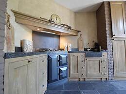 Grand Holiday Home in Alphen with Sauna & Hot Tub