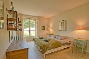 Sunny Holiday Home in Provence With Pool