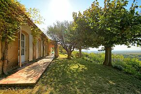 Sunny Holiday Home in Provence With Pool