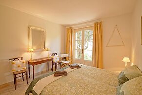 Sunny Holiday Home in Provence With Pool