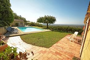 Sunny Holiday Home in Provence With Pool
