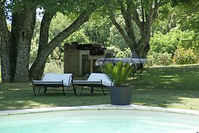 Villa in Reillanne With Private Pool