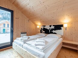 Lovely Chalet With hot tub