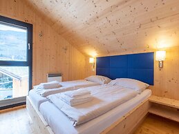 Lovely Chalet With hot tub