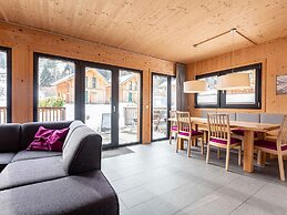 Lovely Chalet With hot tub