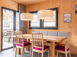 Lovely Chalet With hot tub