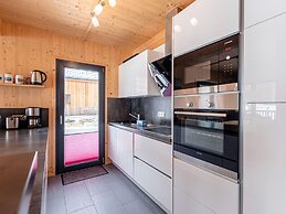 Lovely Chalet With hot tub