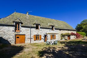 Peaceful Mountain Retreat