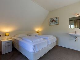 Holiday Home in Vrouwenpolder With Garden