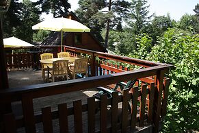 Lakeside Escape for 6 Guests
