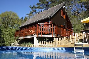 Lakeside Escape for 6 Guests