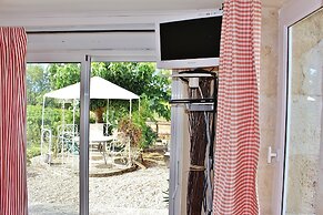 Beautiful Holiday Home With Swimming Pool