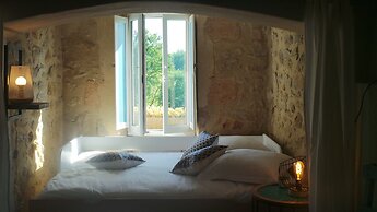 Beautiful Holiday Home With Swimming Pool
