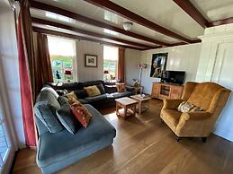 Nicely Decorated Villa with Garden near Sea