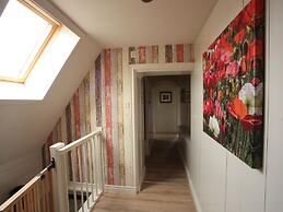 Nicely Decorated Villa with Garden near Sea