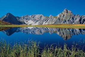 Attractive Apartment With ski Storage Room