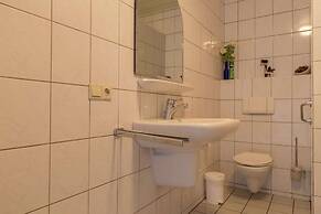 Cosy Vacation Home With a Garden