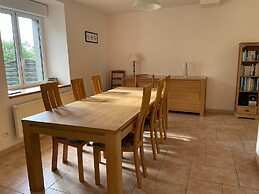 Family Escape With Terrace