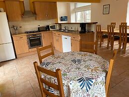 Family Escape With Terrace