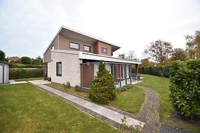 Villa in Kamperland With Garden