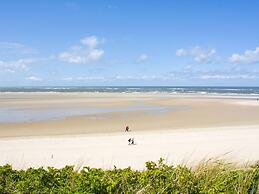 Villa in Kamperland With Garden