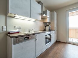 Luxurious Apartment in Gosau Near Ski Area